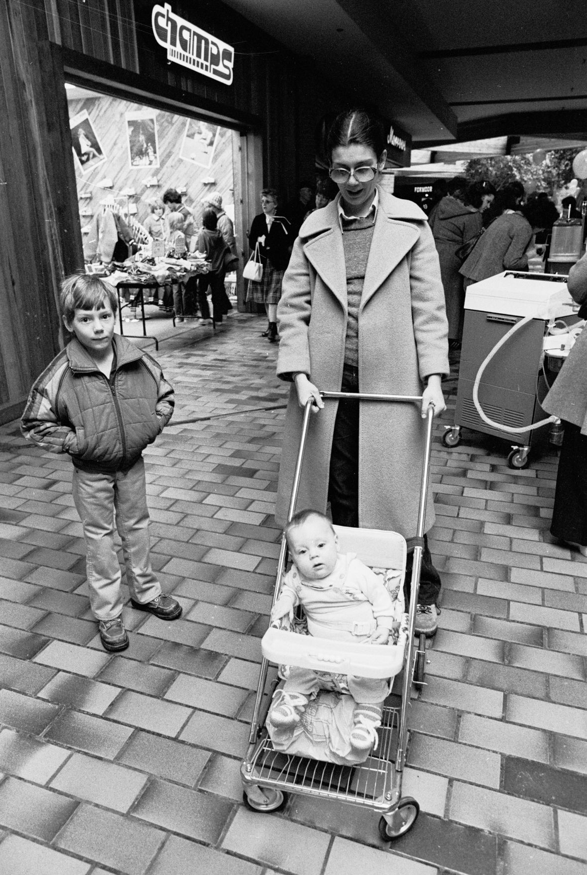 Rimrock Mall health fair, 1982